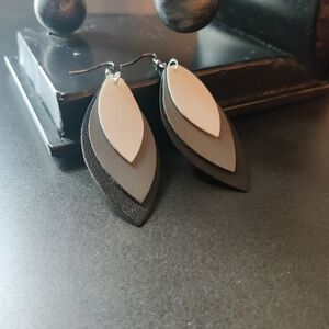 Petal leatherette earrings